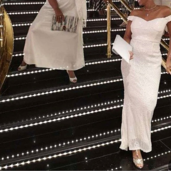 Beautiful white zip back mermaid weeding dress size Small - Picture 7 of 7